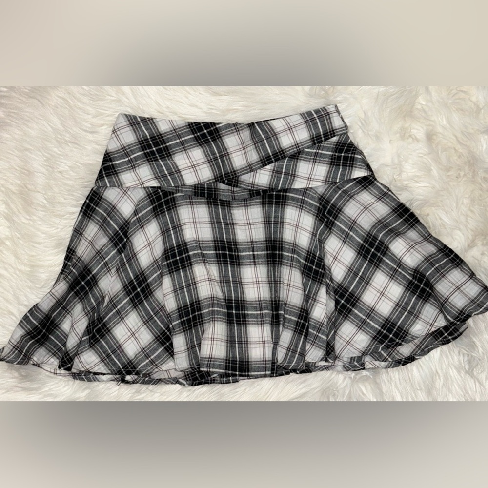 BCBGeneration Plaid Skirt Size 0 NWT